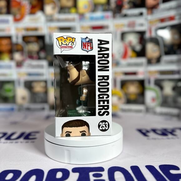 NFL New York Jets Aaron Rodgers Funko Pop! Vinyl Figure #253 - Picture 2 of 6